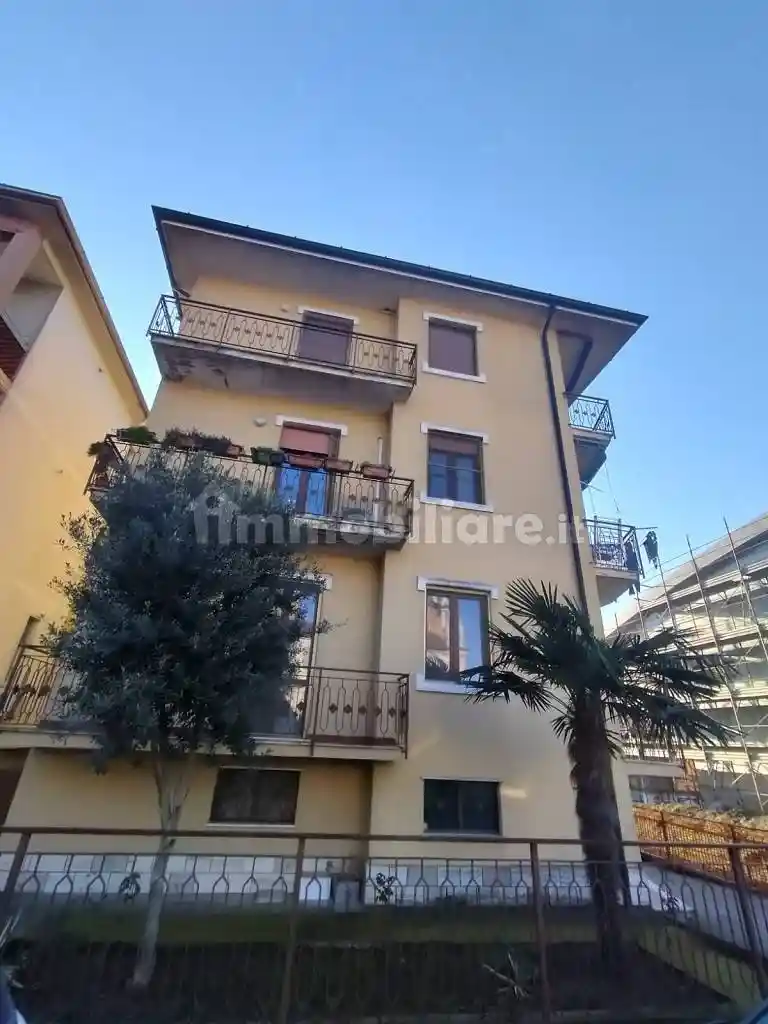 Trilocale via Martiri della Libertà, Centro, Castelverde - foto 3