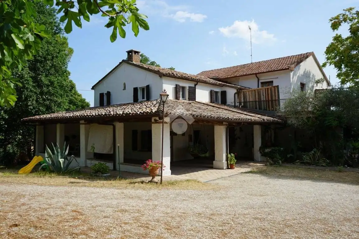 Villa in vendita a Coriano