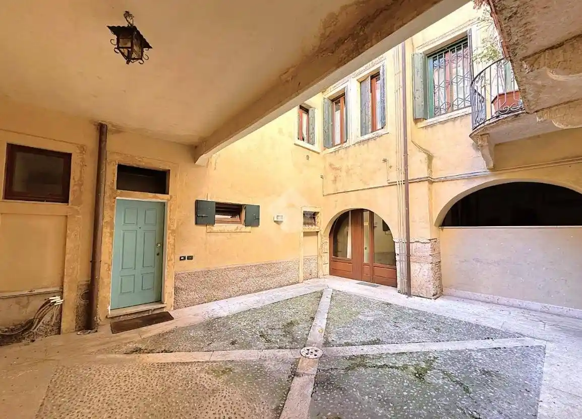 Bilocale via mazza 2, Veronetta, Verona - foto 4