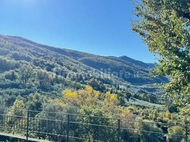 Rustico via Bronia, Centro, Vaiano - foto 3