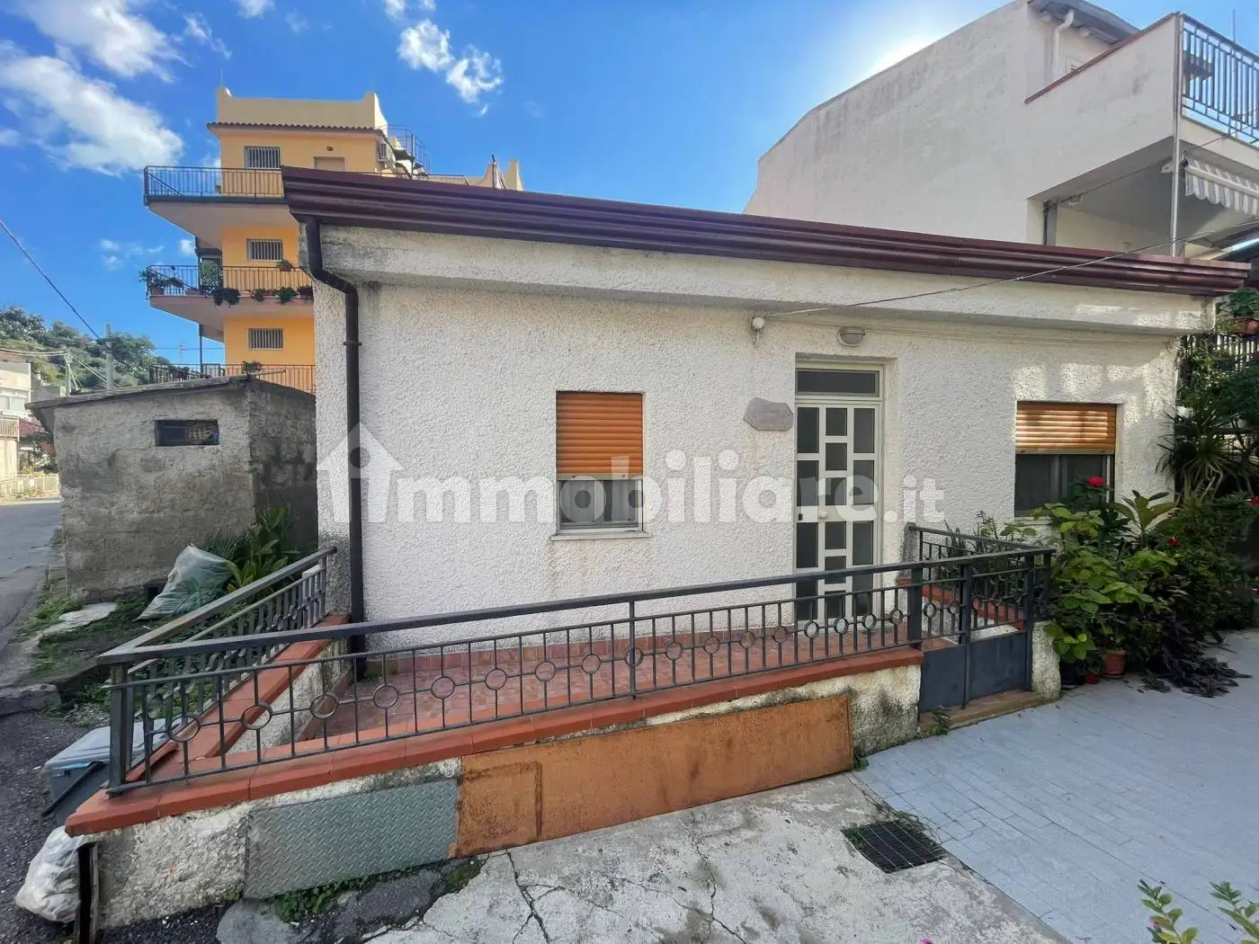 Casa indipendente in vendita a Savoca