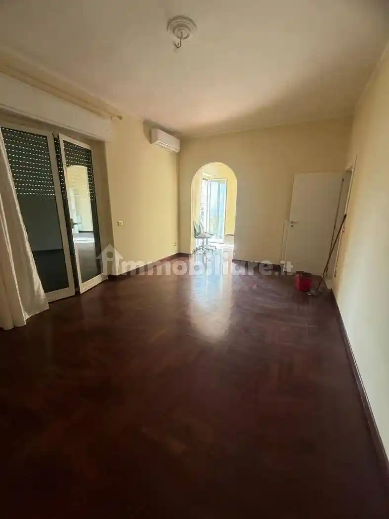 Quadrilocale via Andrea d'Isernia 57, Chiaia, Napoli - foto 2