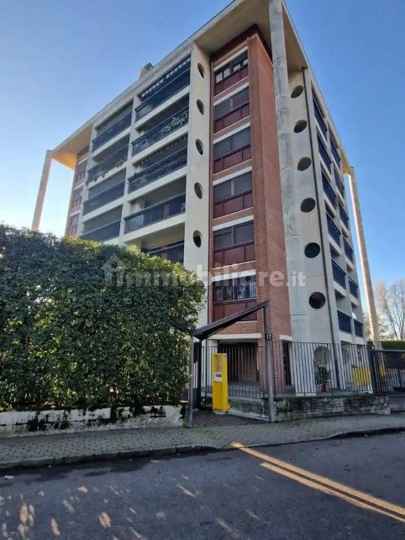 Trilocale via Gaetano Fichera 12, Gallaratese, Milano - foto 2