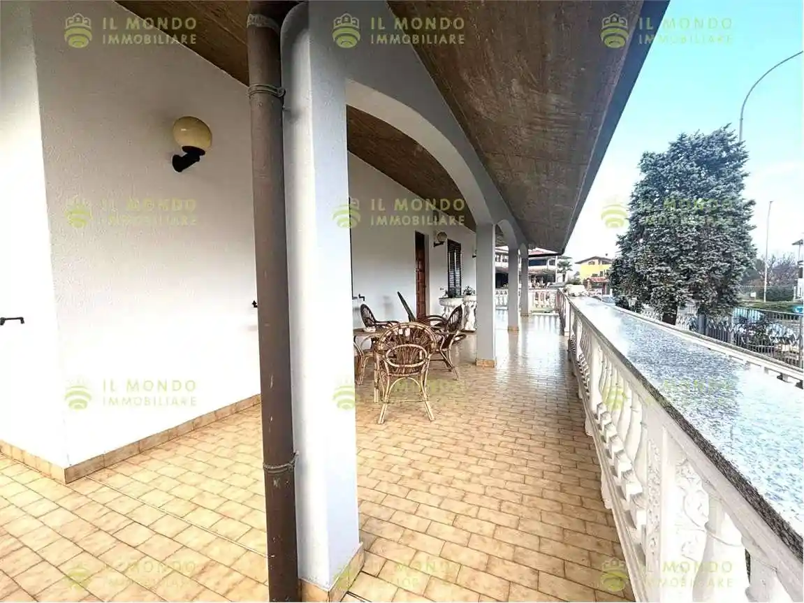 Villa unifamiliare, buono stato, 300 m², Centro, Carpiano - foto 3