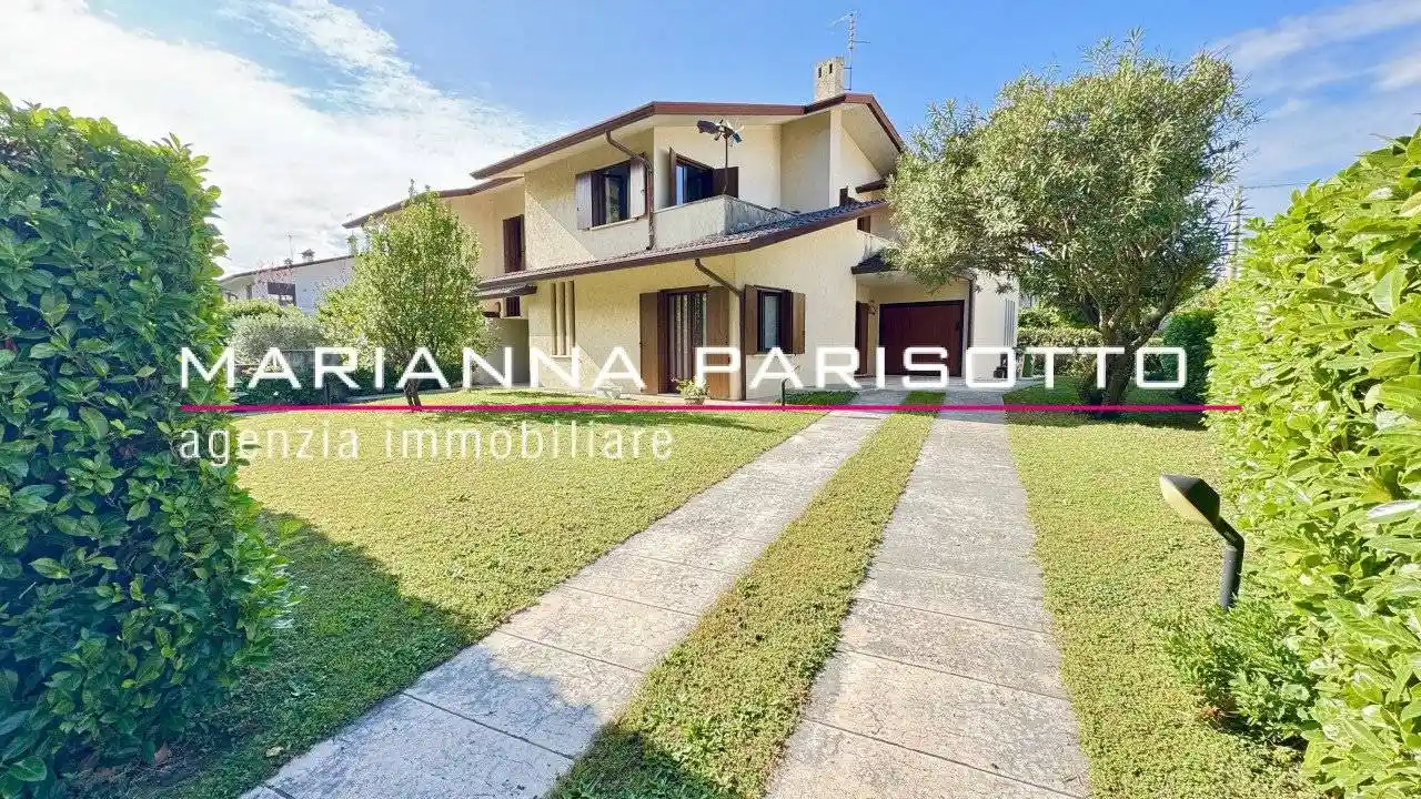 Villa bifamiliare via Gaidon, 136, Centro, Bassano del Grappa - foto 3