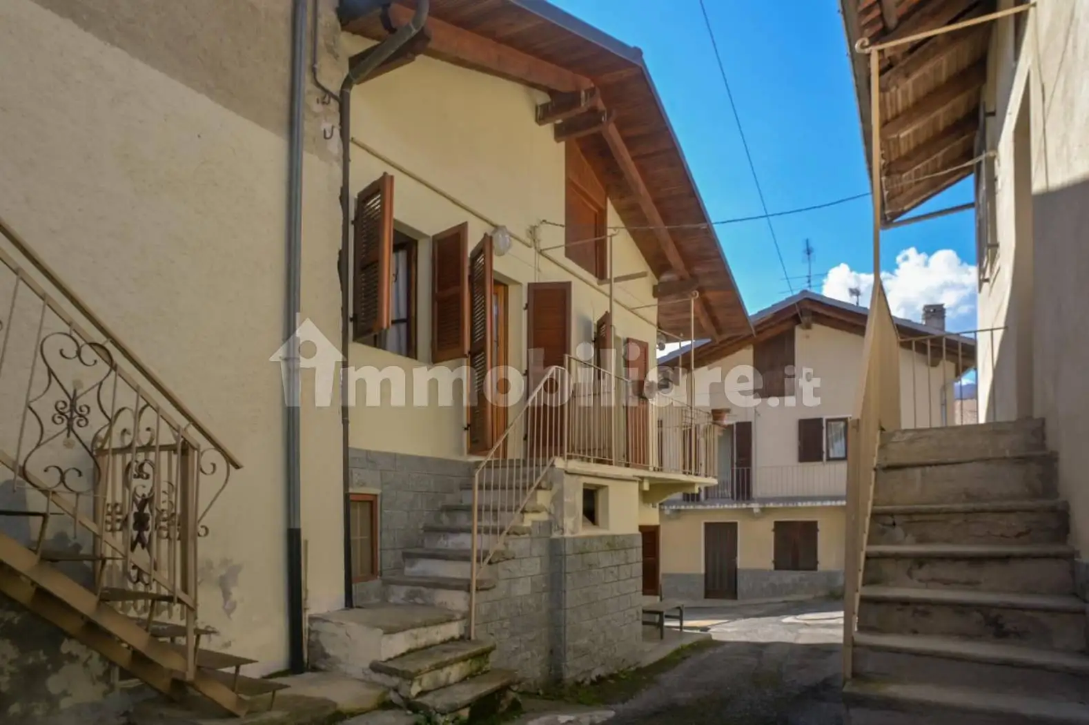 Casa indipendente in vendita a Coazze