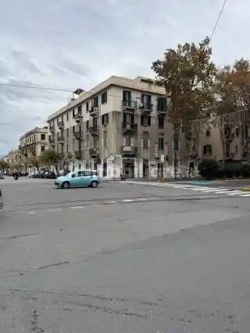 Quadrilocale viale San Martino 315, Quartiere Americano, Messina - foto 4