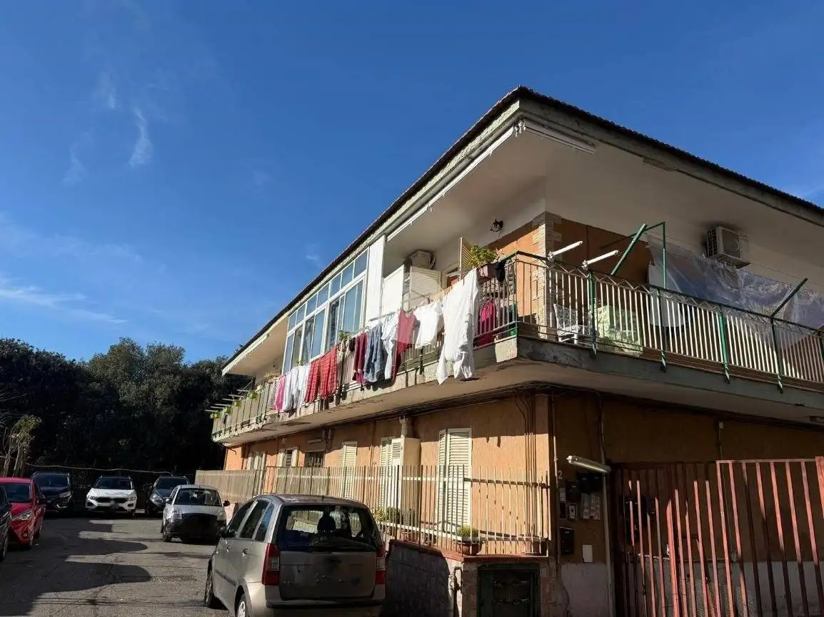 Appartamento in vendita a Napoli