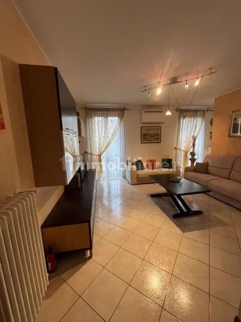 Bilocale via Magenta 43, Centro, Varese - foto 3