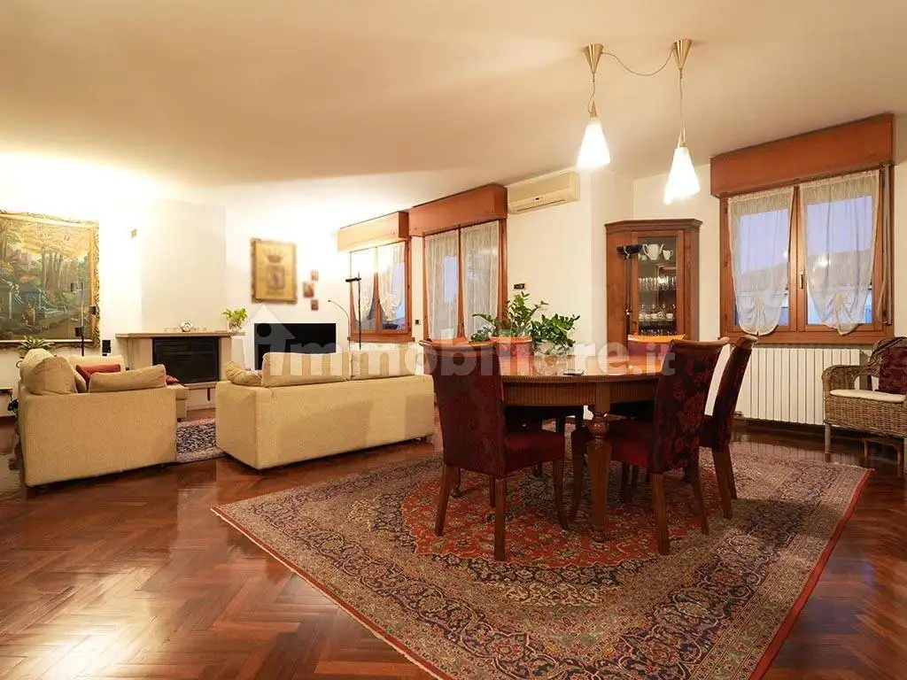 Appartamento in vendita a Parma