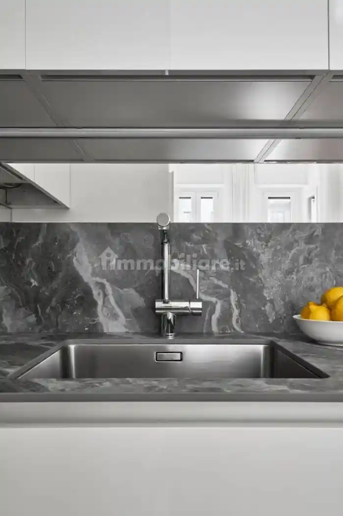 Bilocale via Camillo Finocchiaro Aprile 14, Repubblica, Milano - foto 4