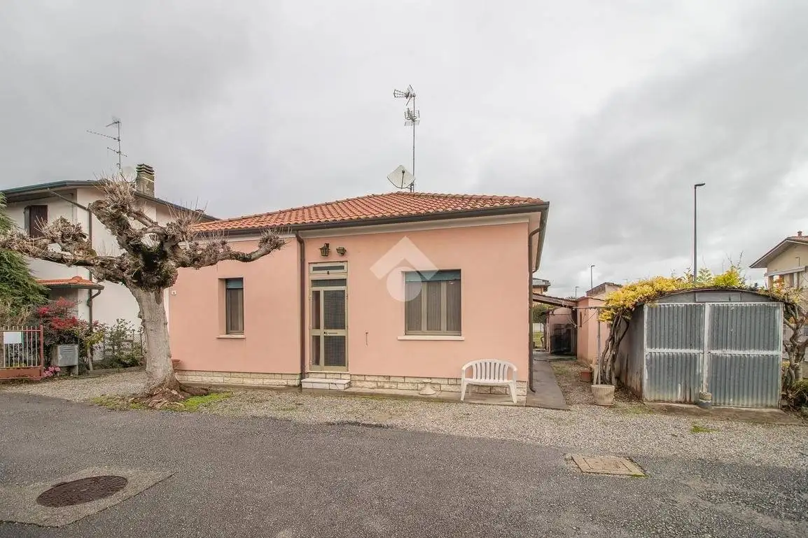 Casa indipendente in vendita a Ravenna