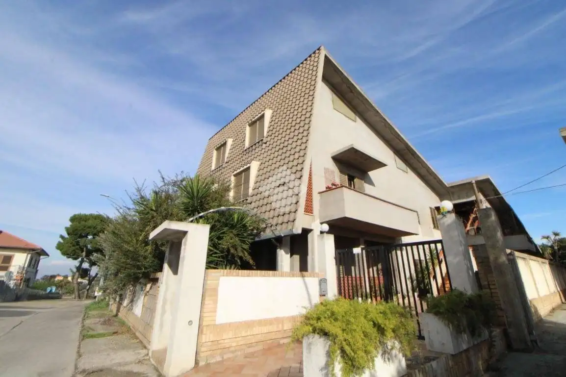 Villa in vendita a Torrevecchia Teatina