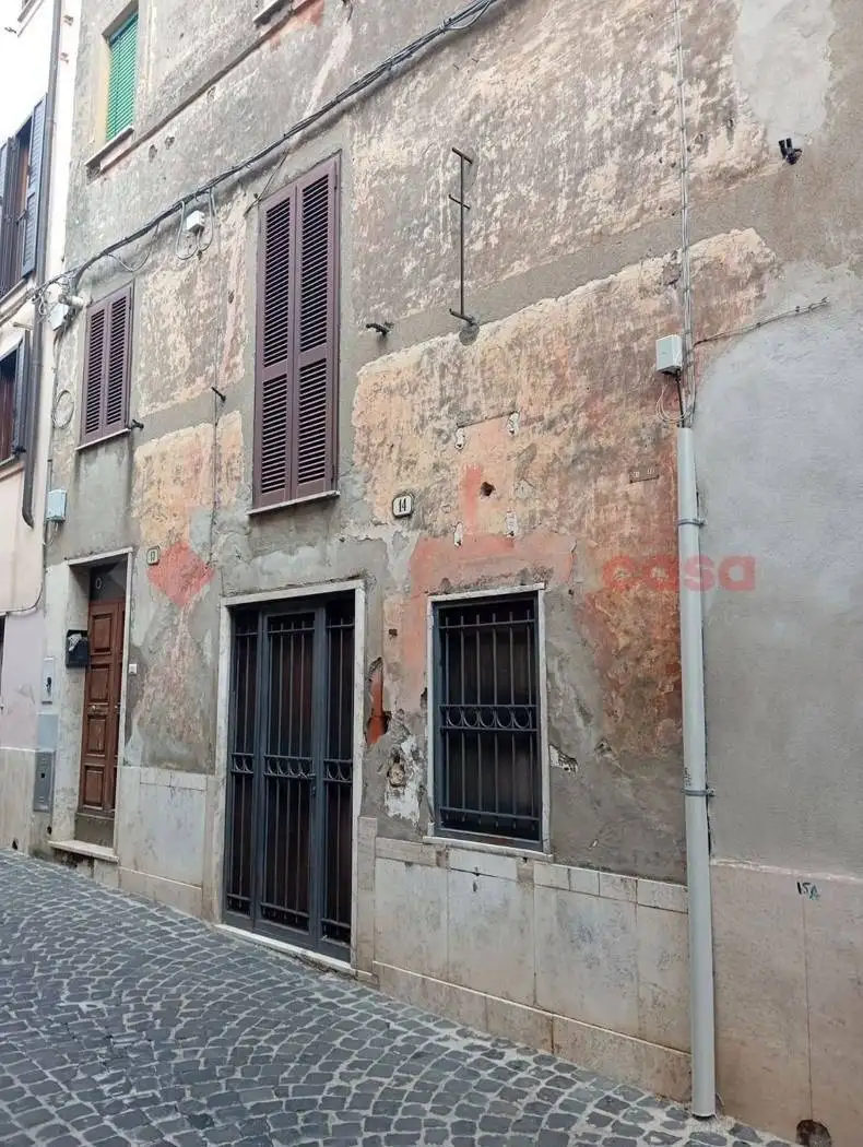 Trilocale corso Borgo San Bartolomeo, 13, Arsoli - foto 3