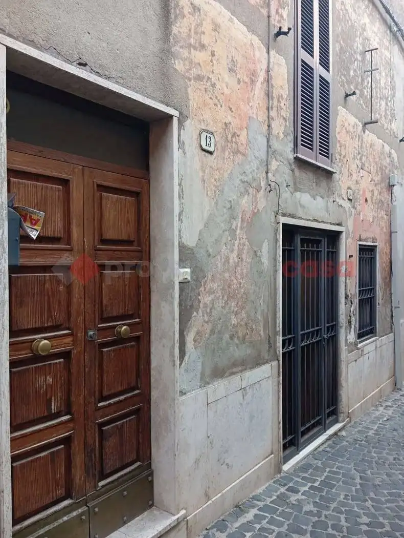 Trilocale corso Borgo San Bartolomeo, 13, Arsoli - foto 4
