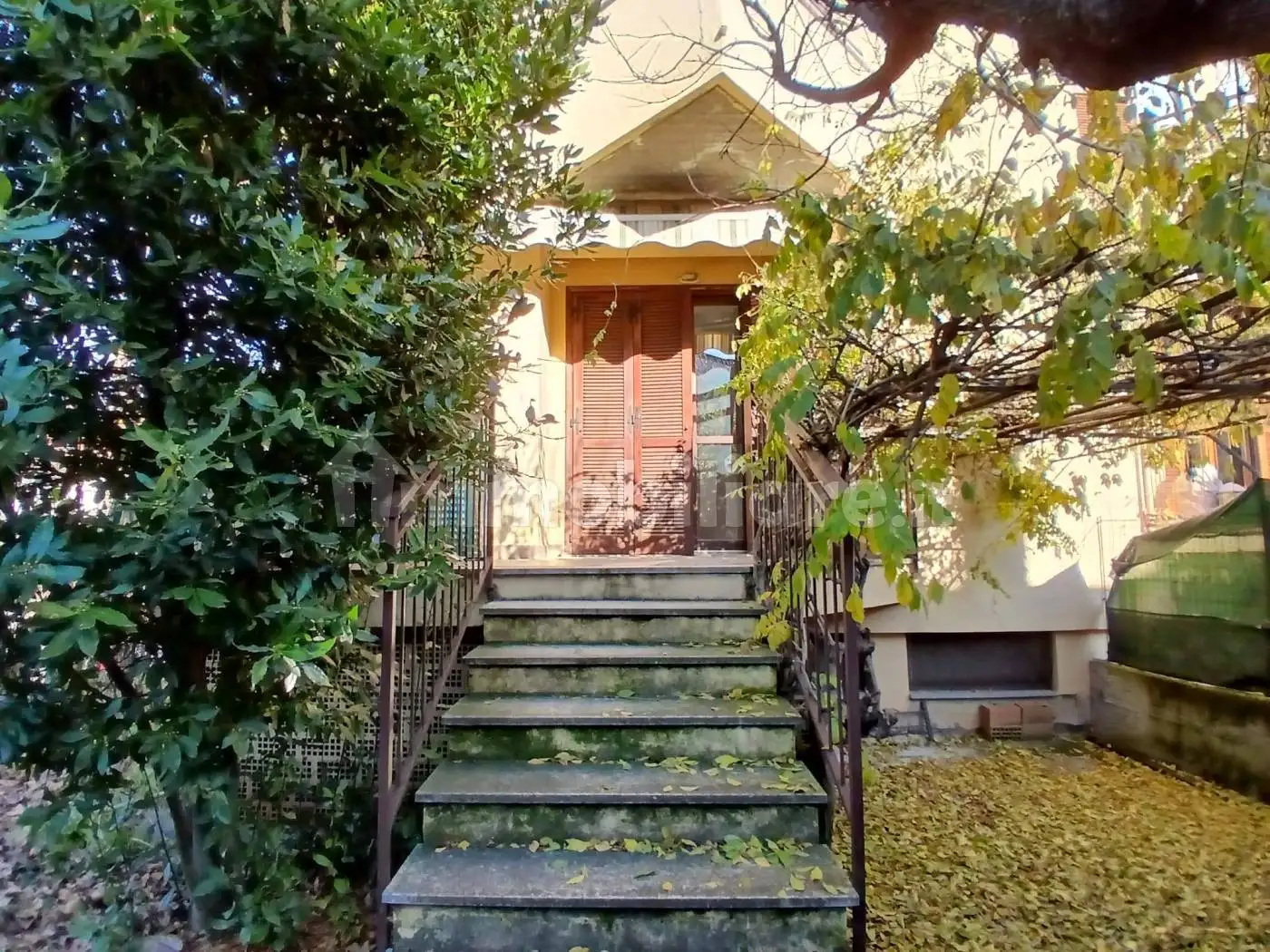 Villa in vendita a Broni