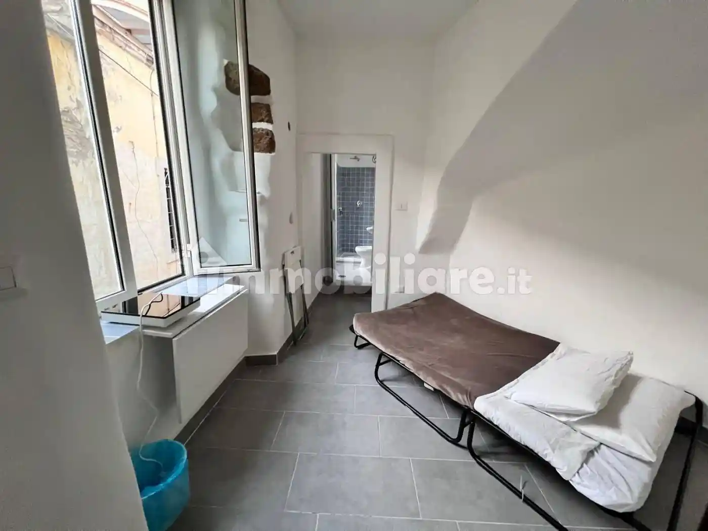 Monolocale Vico San Giovanni Maggiore, Centro Storico, Napoli - foto 4