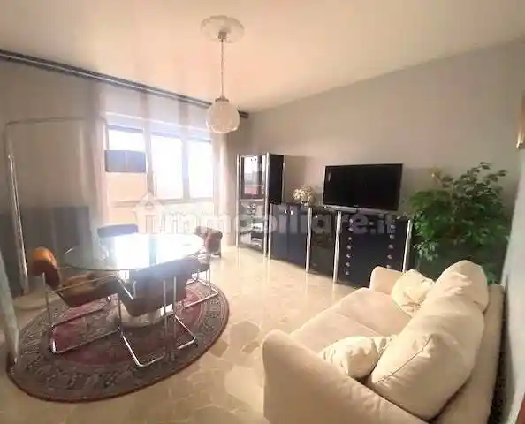 Trilocale via Rombon 39, Quartiere Feltre, Milano - foto 3