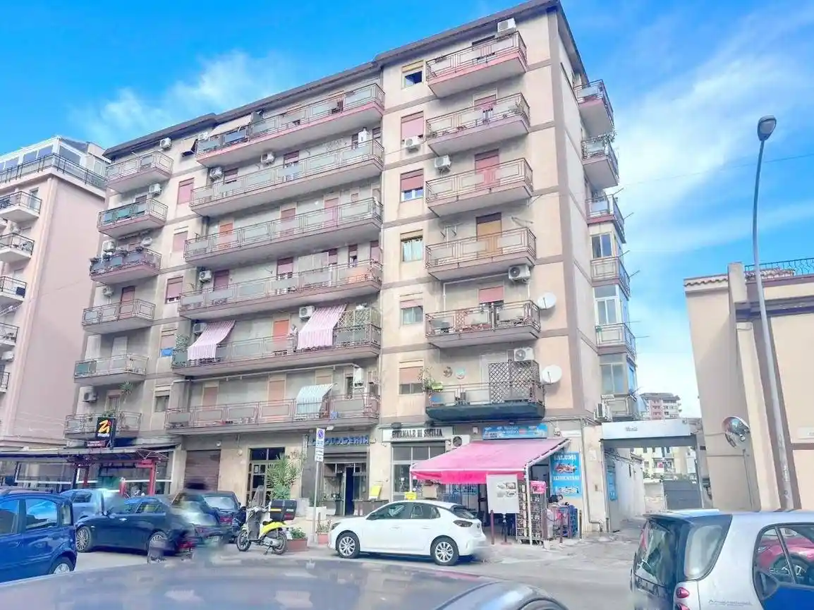 Quadrilocale via Cappuccini 259, Zisa, Palermo - foto 3