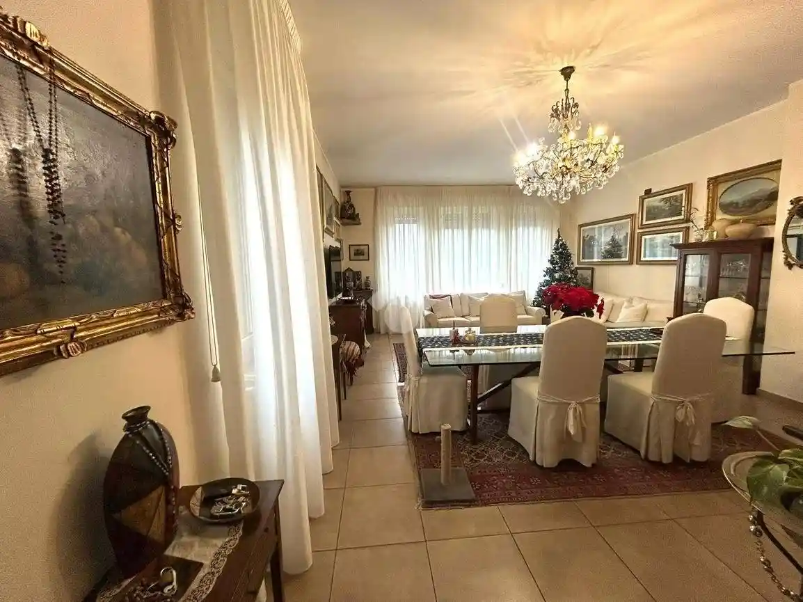 Quadrilocale via Ettore Brambilla 17, Centro, Cantù - foto 3