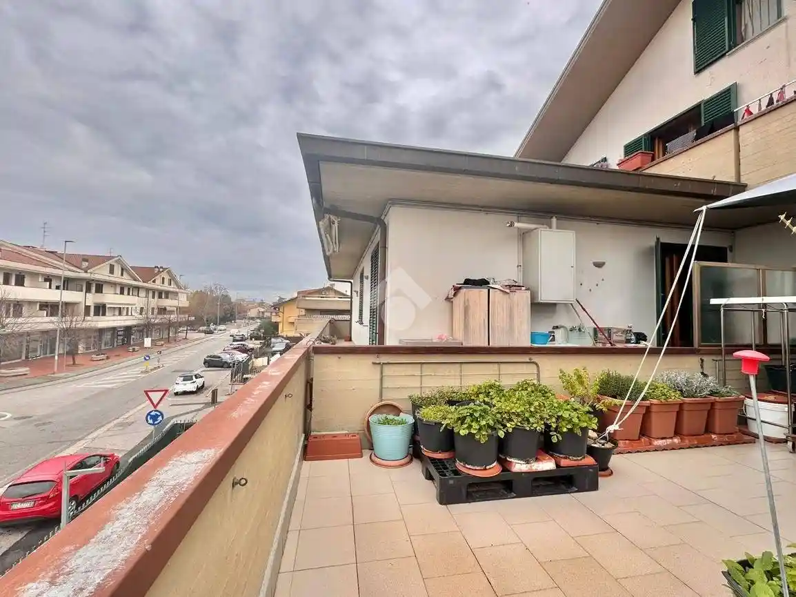 Bilocale via Giotto 11, Centro, Poggio a Caiano - foto 2