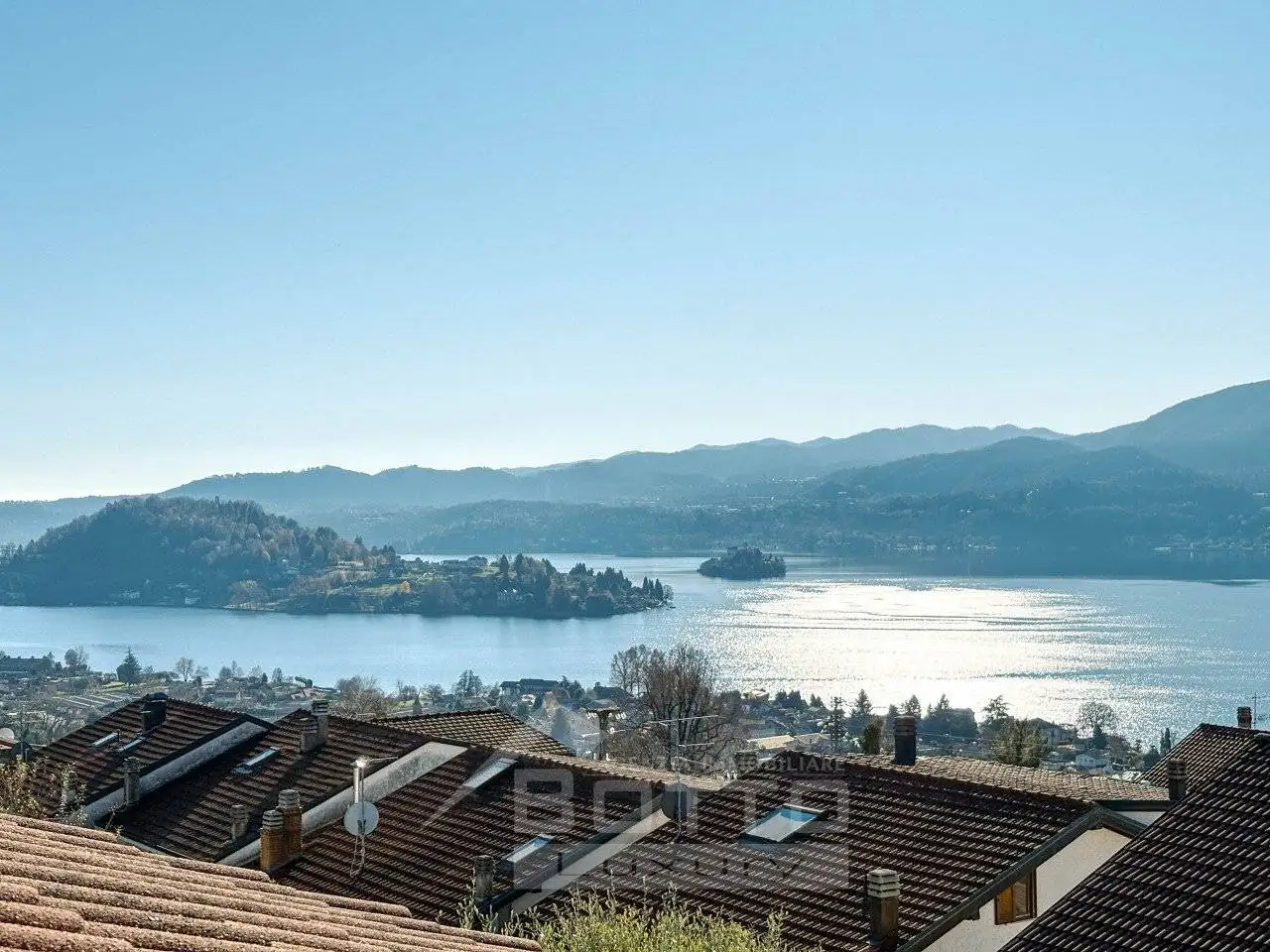 Casa indipendente in vendita a Pettenasco