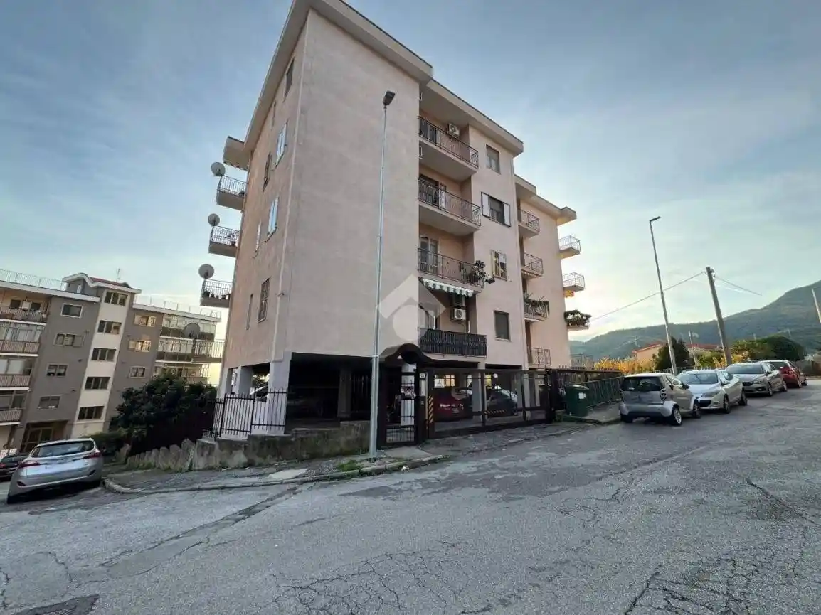 Quadrilocale viale dei Normanni 13, Fratte - Matierno, Salerno - foto 4
