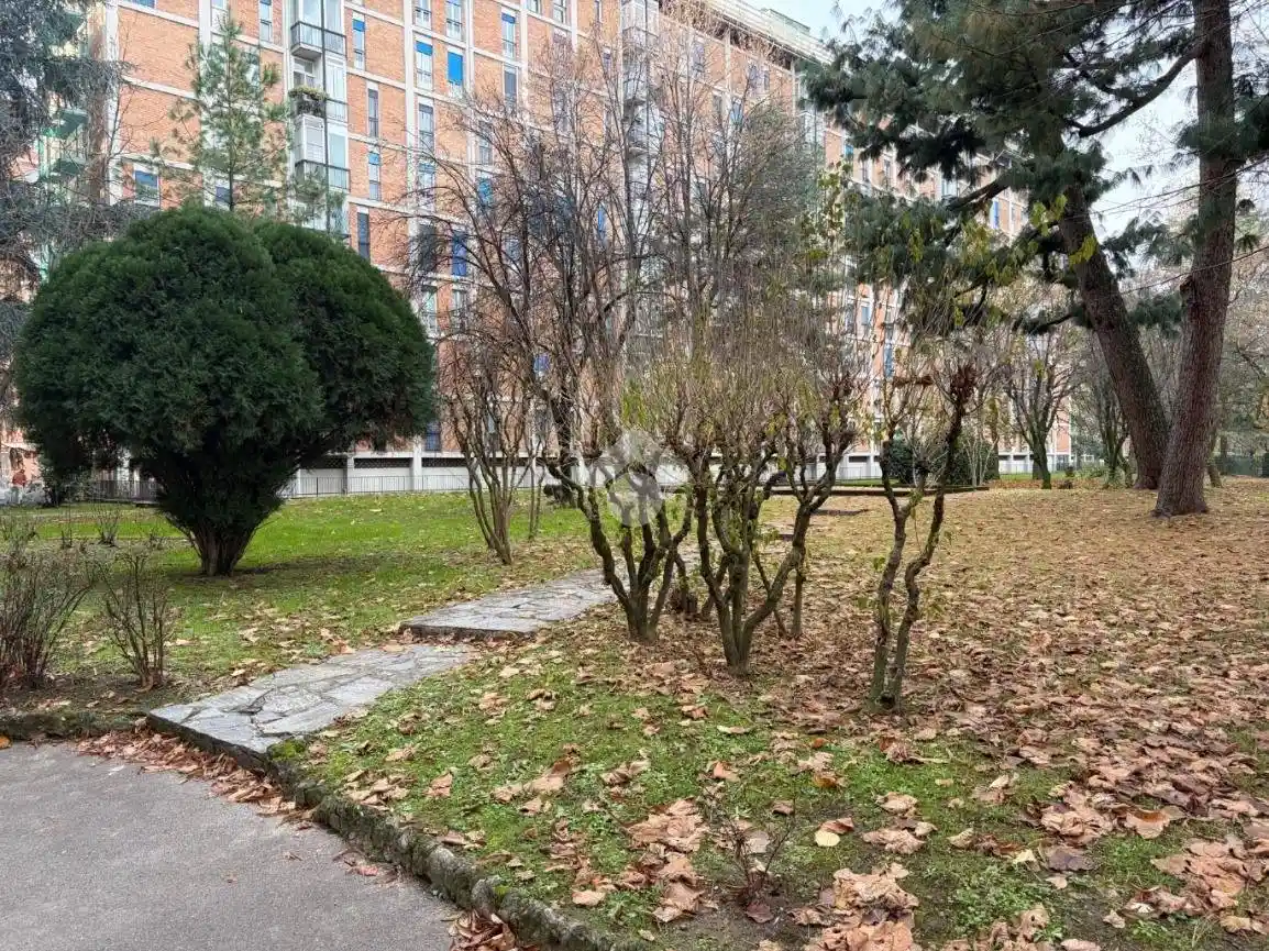 Trilocale via luigi Chiarelli 2, Gallaratese, Milano - foto 2