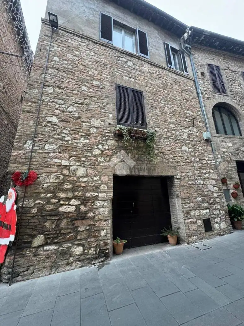 Casa indipendente in vendita a Spello