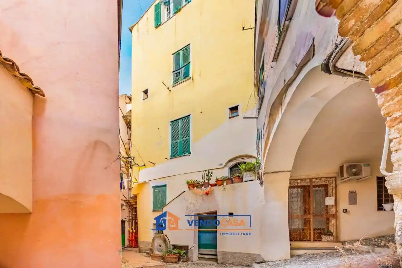 Trilocale via del Popolo 28, Centro Storico, Sanremo - foto 2