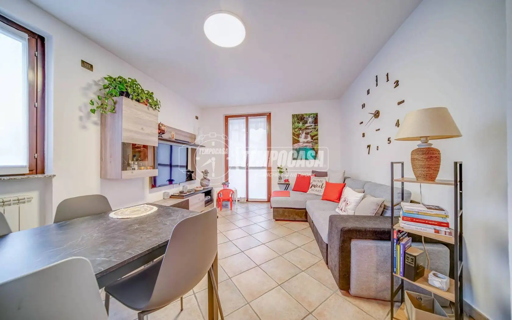 Appartamento in vendita a Azzate