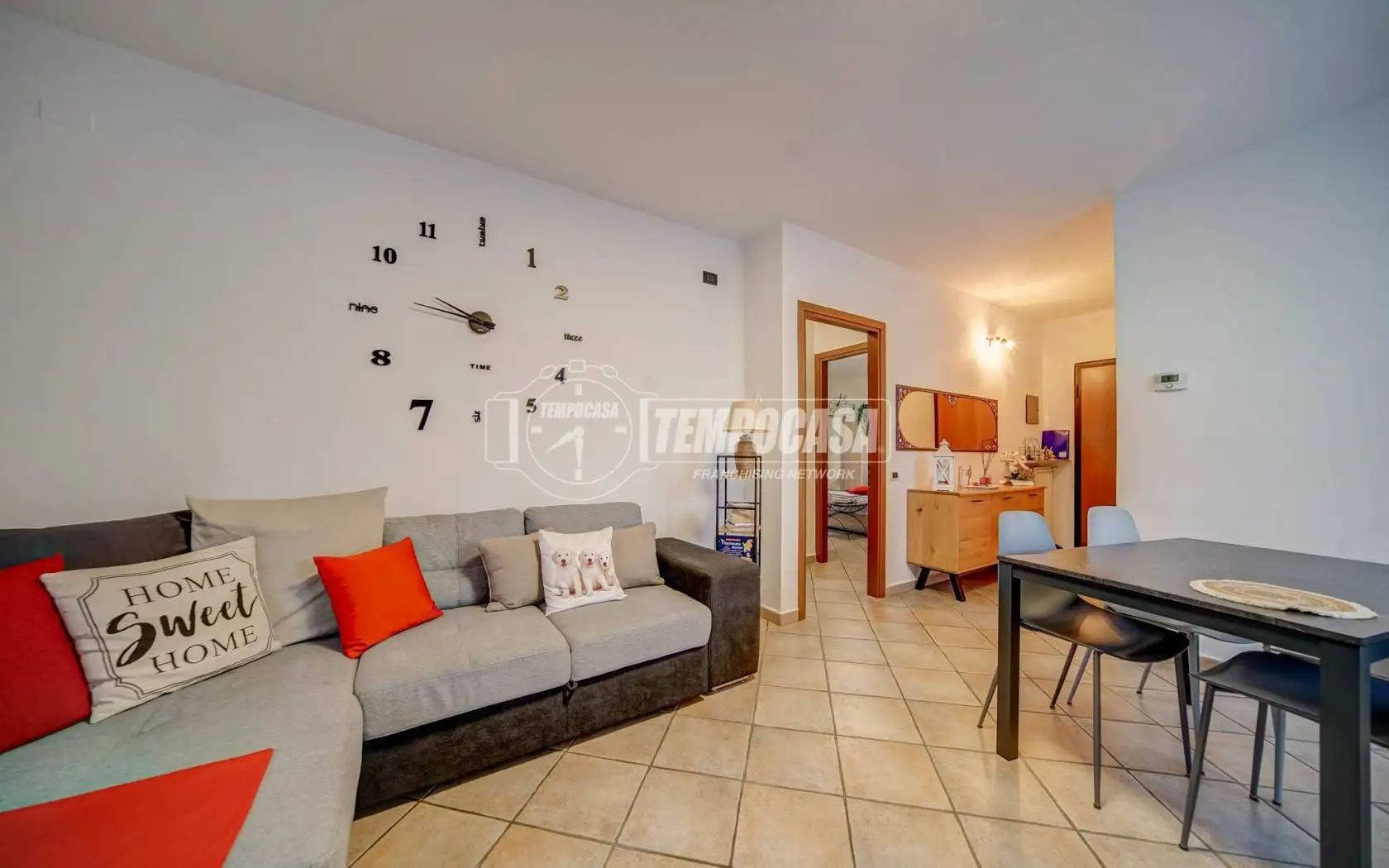 Trilocale via Piave 125, Centro, Azzate - foto 2