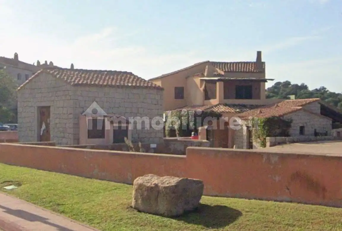 Appartamento in vendita a Arzachena