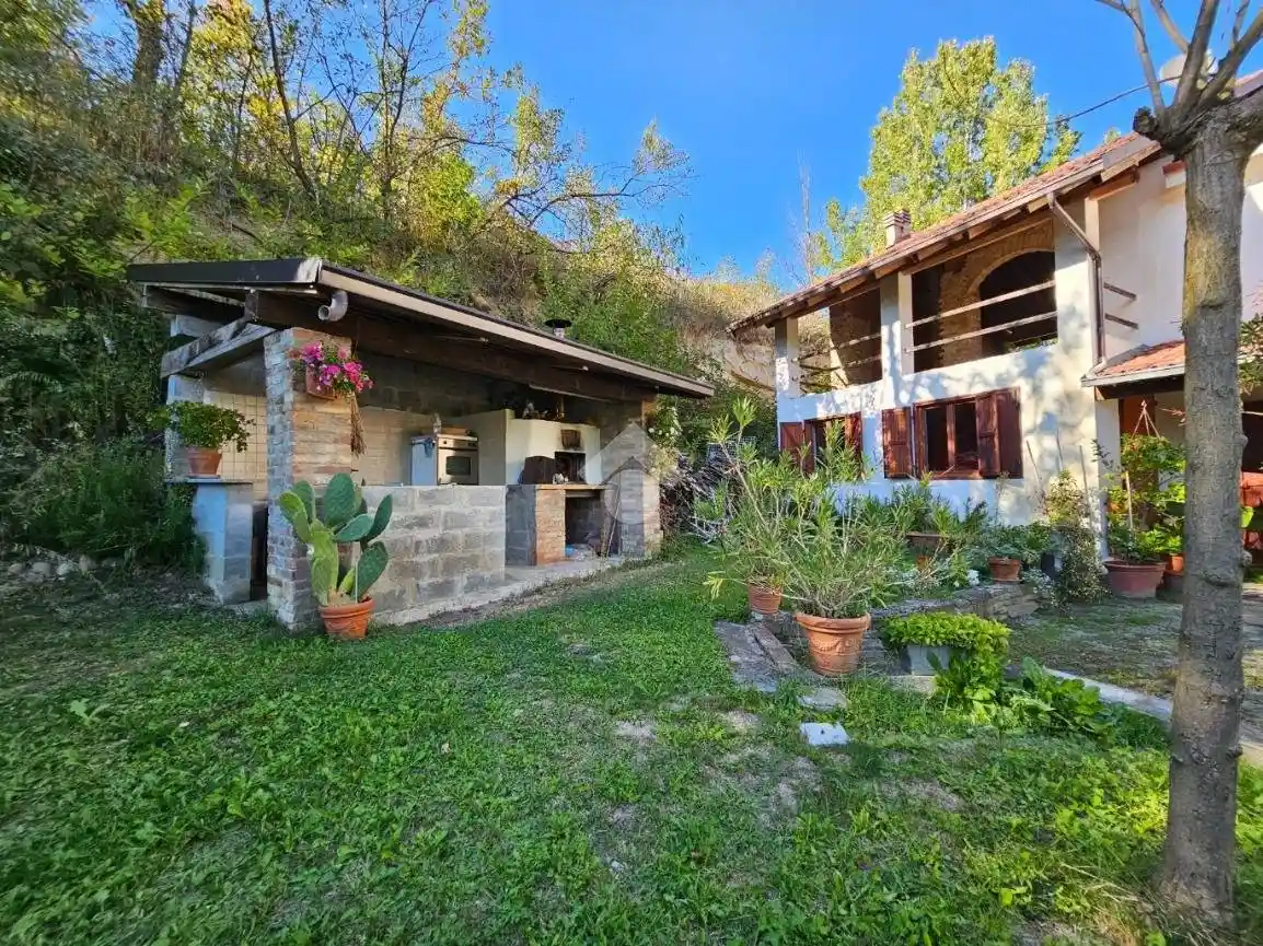 Terratetto unifamiliare regione Case Sparse 2, Castel Rocchero - foto 2