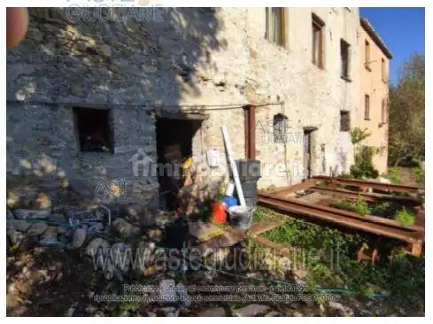 Appartamento in asta a Camogli