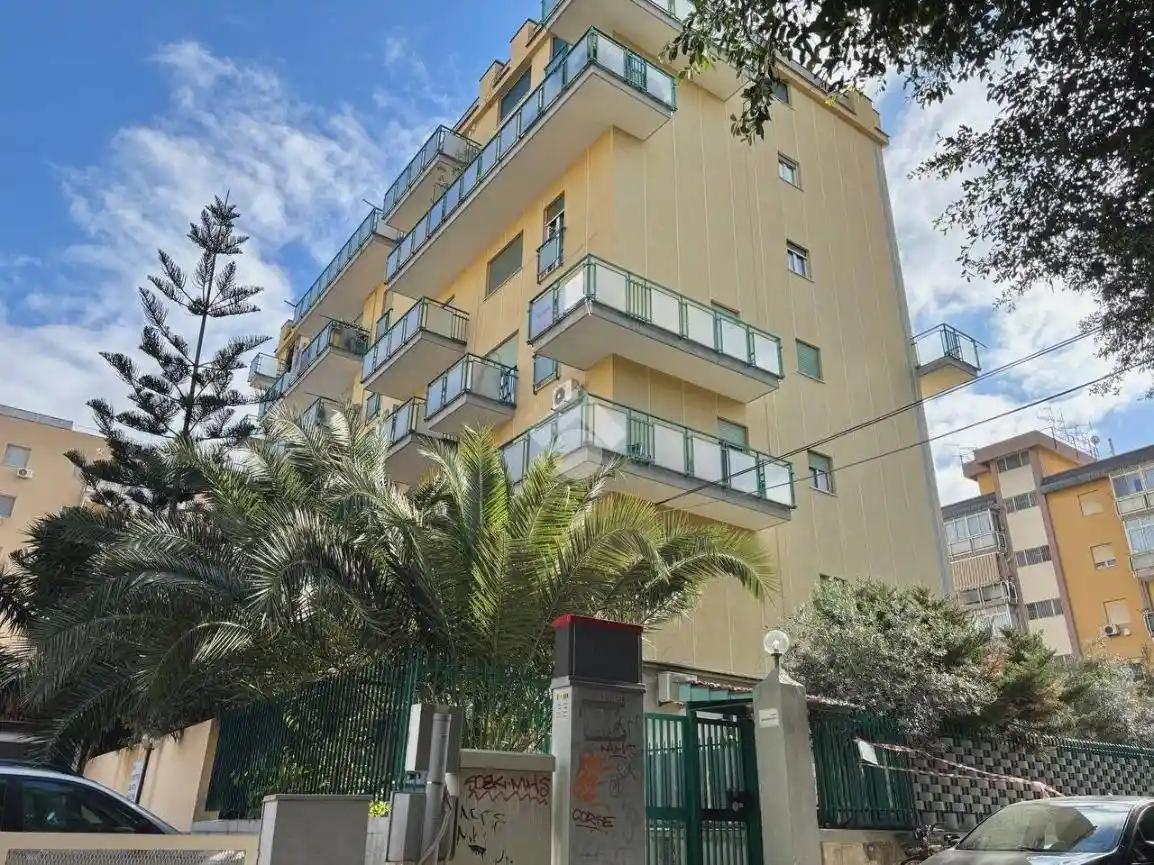 Appartamento in vendita a Palermo