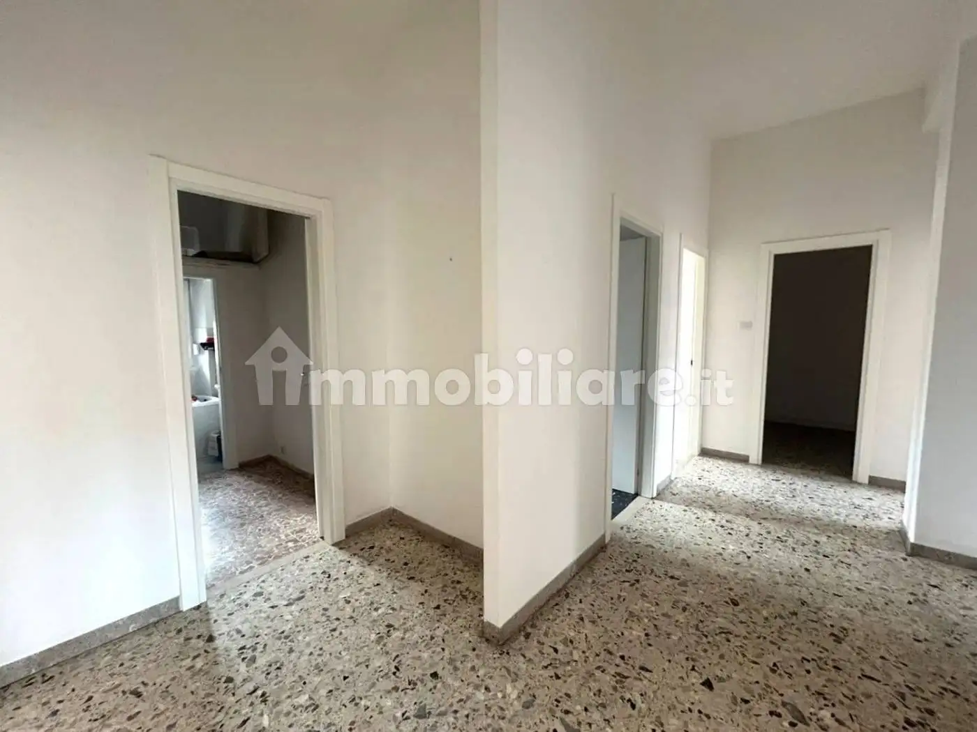 Trilocale terzo piano, Porcellana, Sassari - foto 5