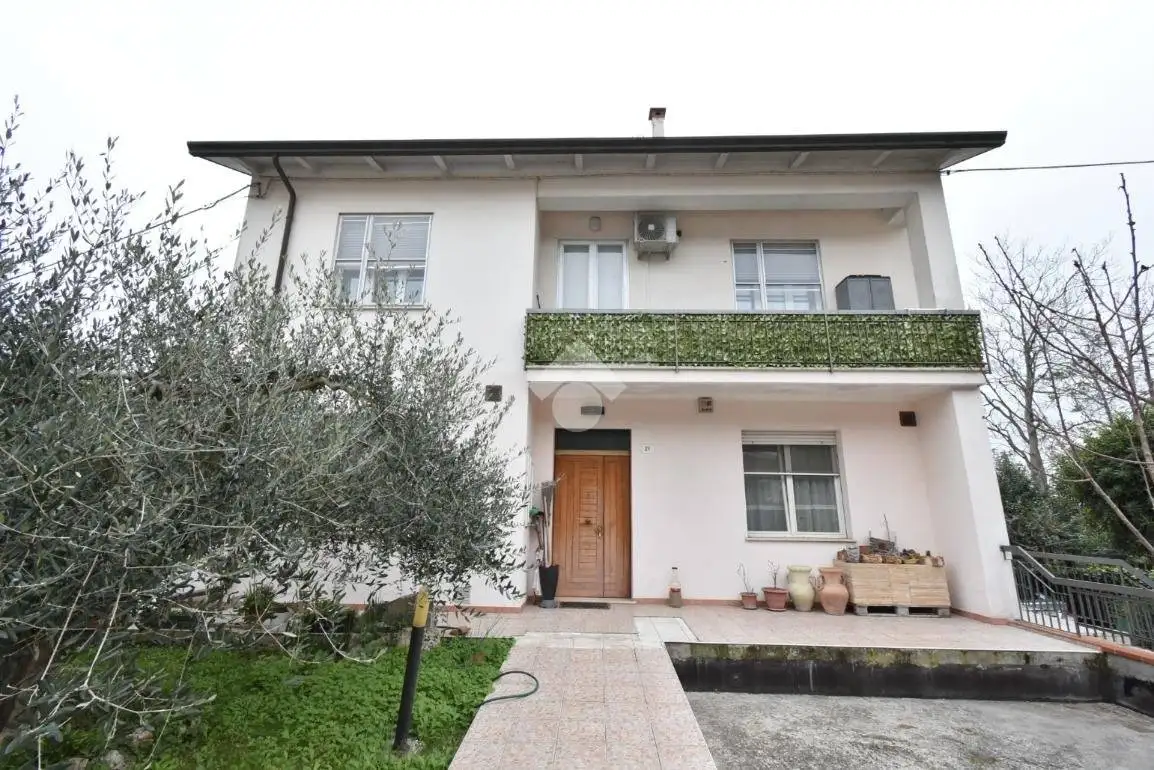 Casa indipendente in vendita a Savignano sul Rubicone