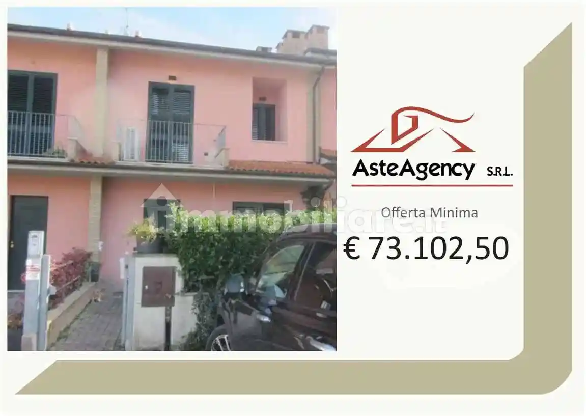 Villetta a schiera in vendita a Serra Sant'Abbondio