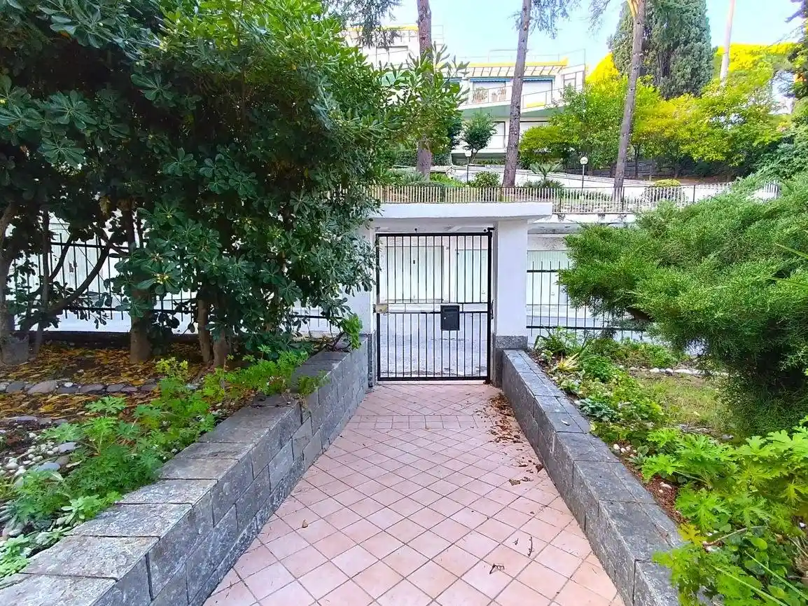 Trilocale viale Carducci 5, Corso degli Inglesi, Sanremo - foto 3