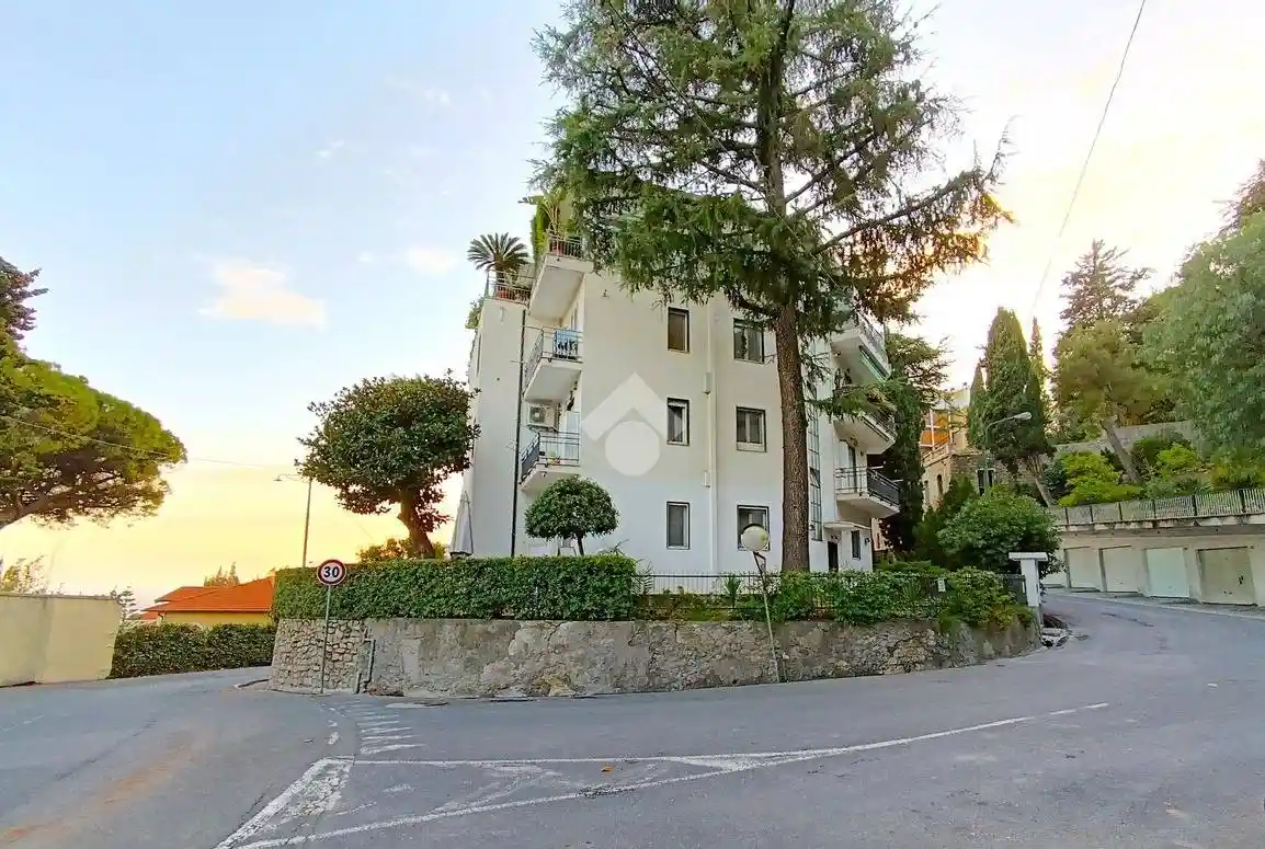 Trilocale viale Carducci 5, Corso degli Inglesi, Sanremo - foto 4