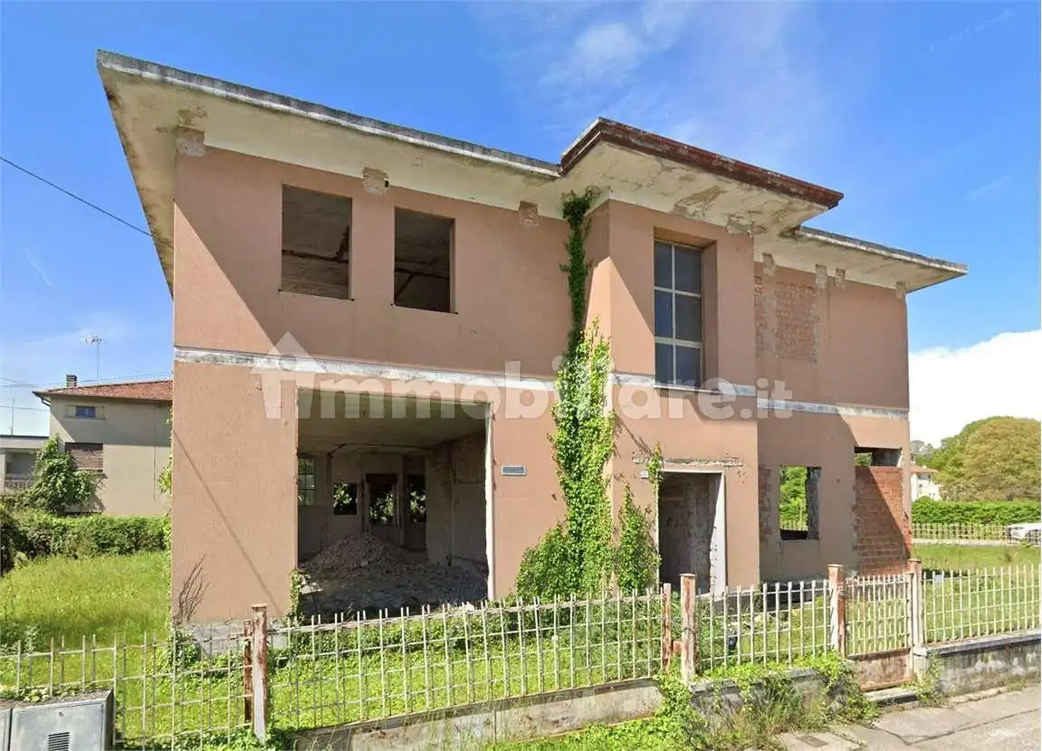 Casa indipendente in asta a Fontaniva