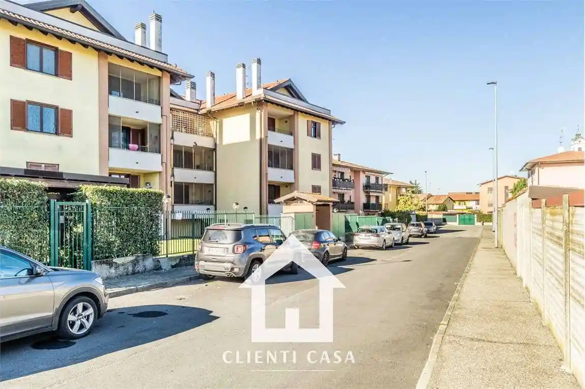 Trilocale via Primo Levi, 28, Landriano - foto 2