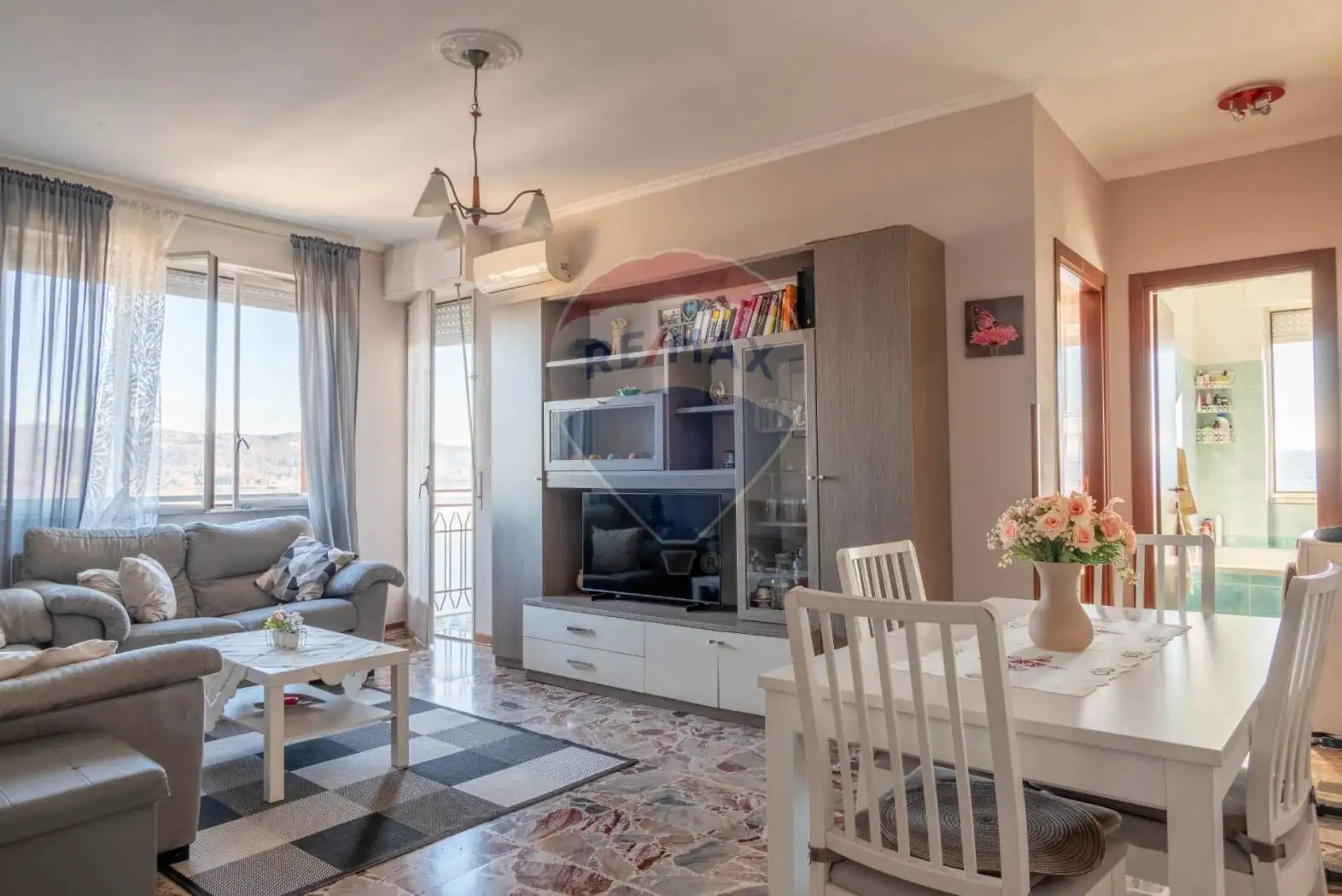 Appartamento in vendita a Dormelletto