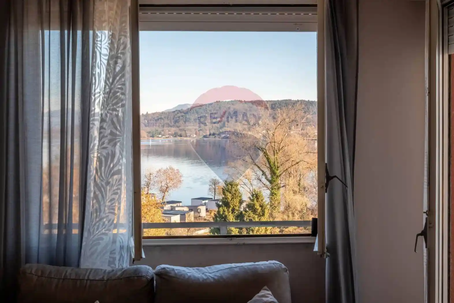 Bilocale via Colombo 7, Dormelletto - foto 2