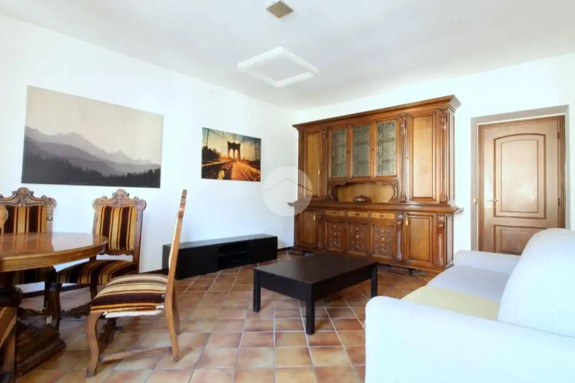 Quadrilocale piazza Cottolengo 61, Centro, Corneliano d'Alba - foto 3