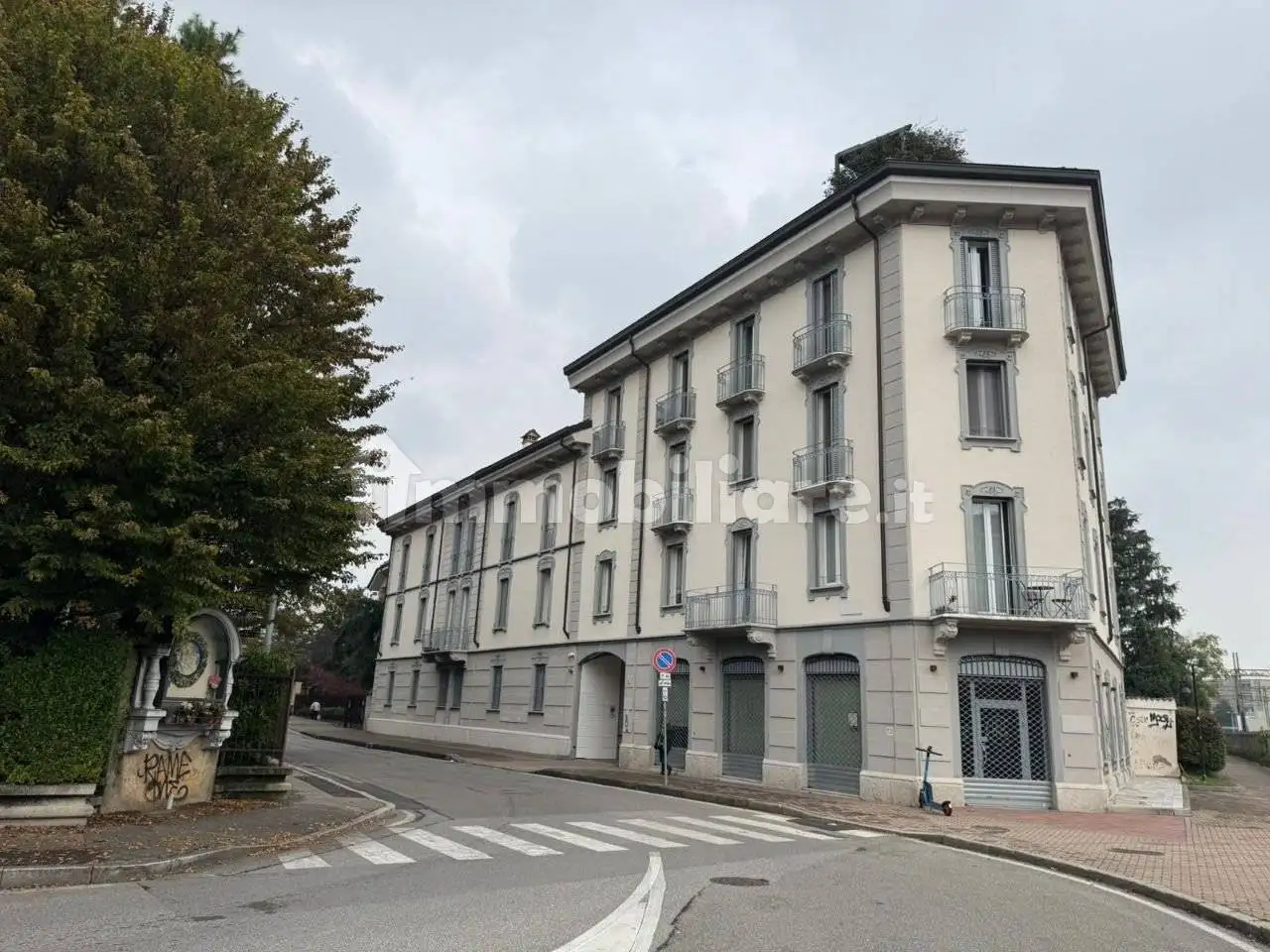 Appartamento in vendita a Monza