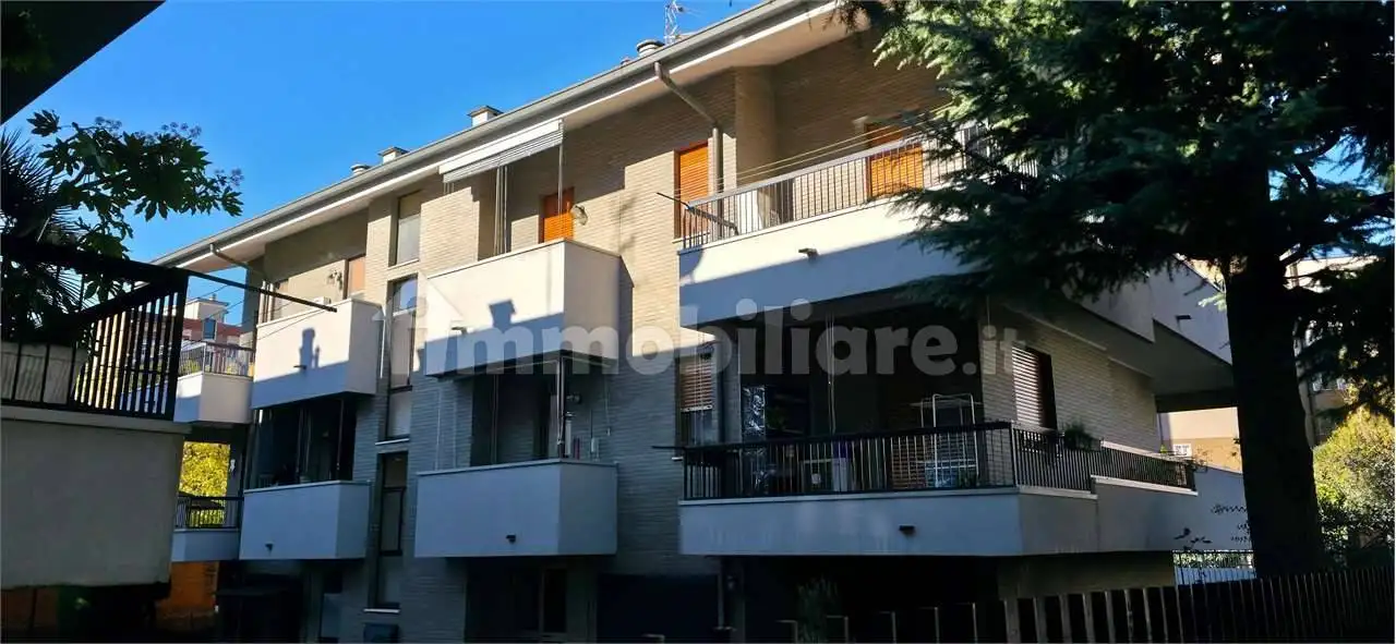 Trilocale via Raffaello Sanzio , 1, Centro, Cernusco sul Naviglio - foto 3