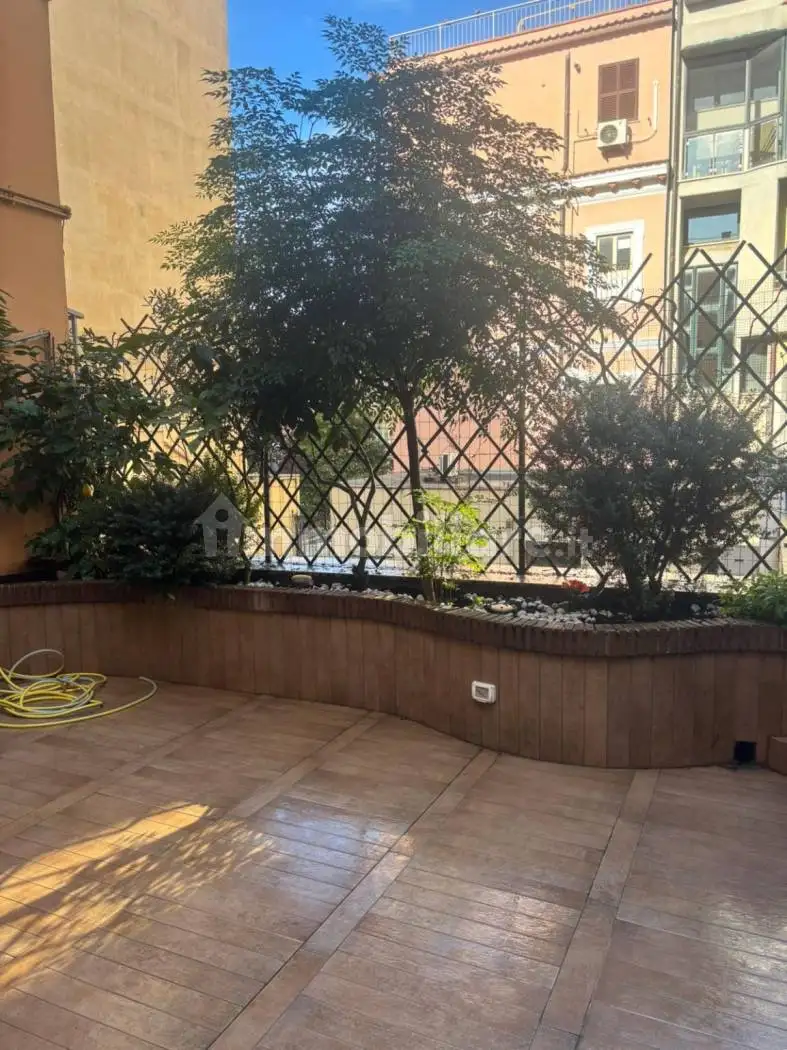 Bilocale piazza Giuseppe Mazzini, Centro, Nettuno - foto 2