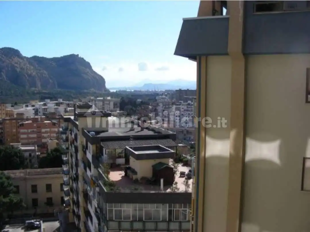 Appartamento in affitto a Palermo